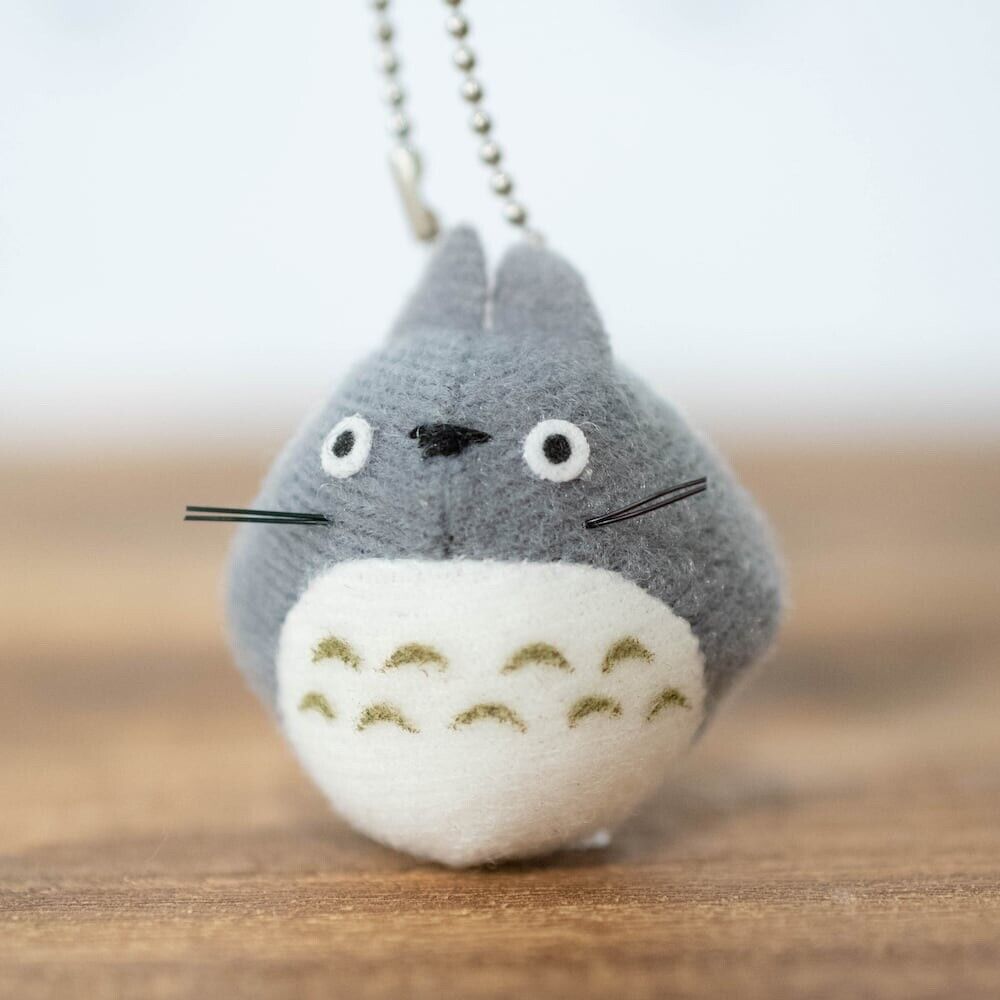 Studio Ghibli My Neighbor Totoro - Large Totoro & Flower Keychain