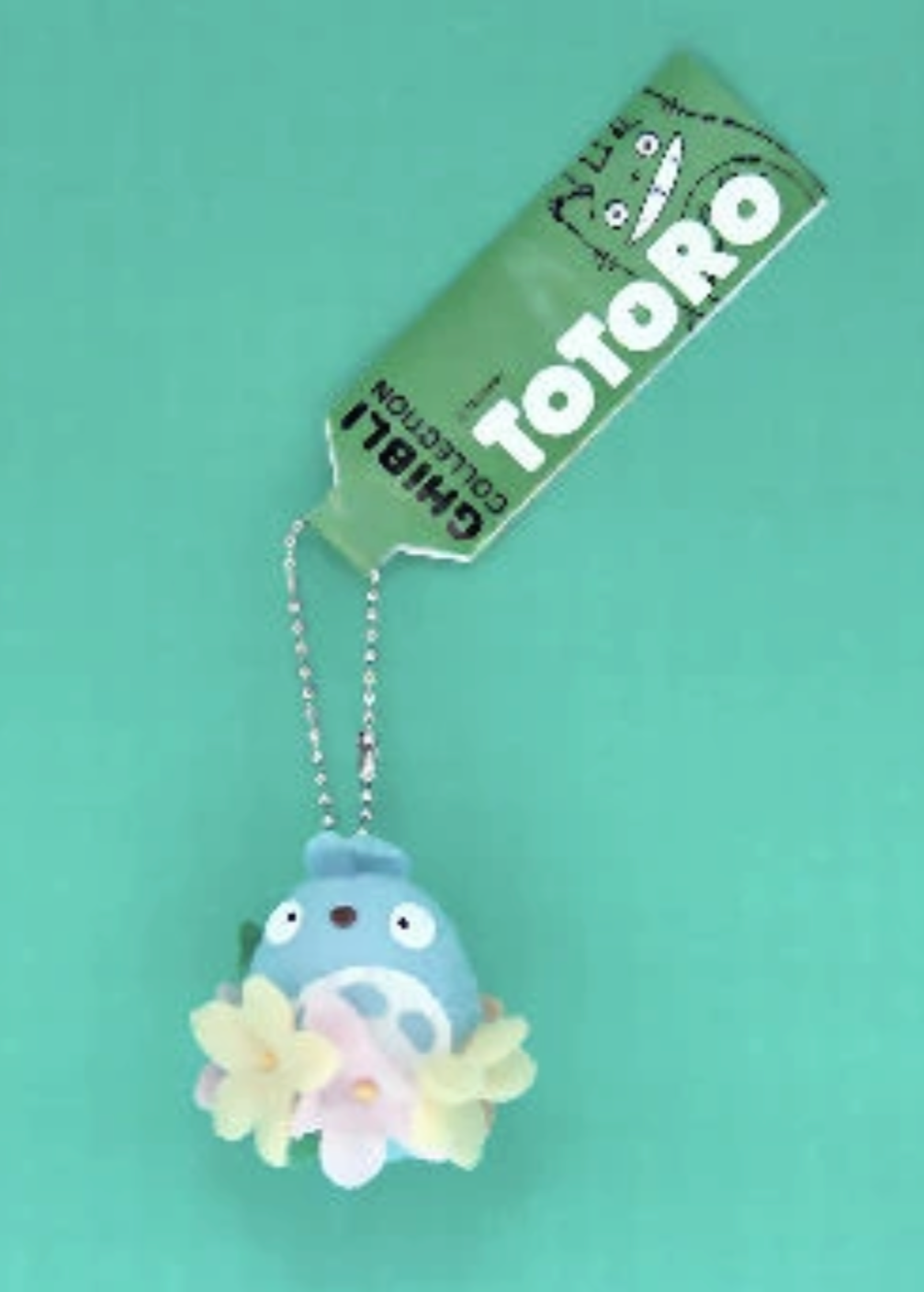 Studio Ghibli My Neighbor Totoro - Chuu Totoro & Flower Keychain