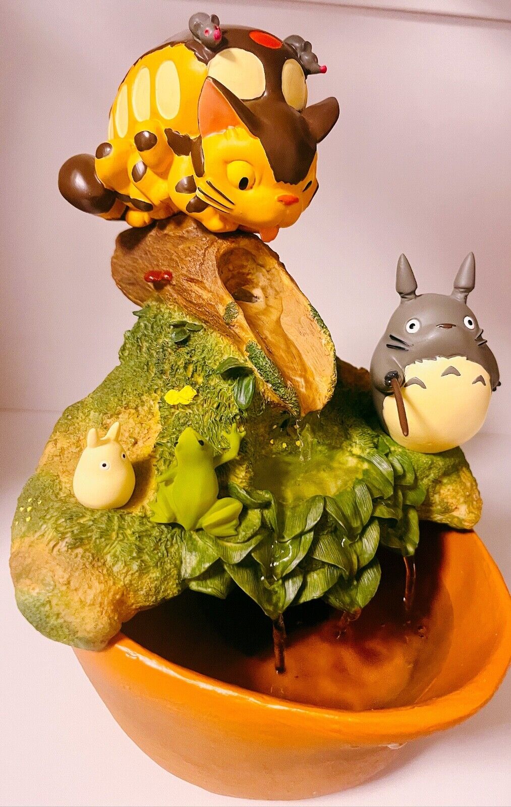 Studio Ghibli My Neighbor Totoro Water Garden Catbus Resting Rare Collectable