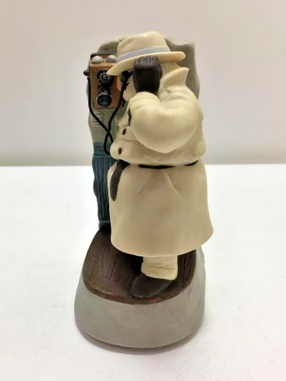 Studio Ghibli Porco Rosso Ceramic Musical Figurine - Telephone Scene